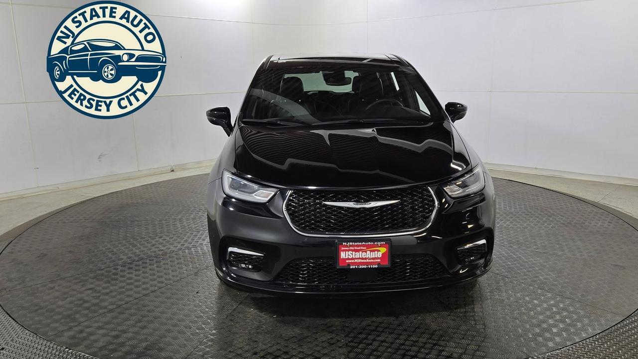 2025 Chrysler Pacifica Select Jersey City NJ