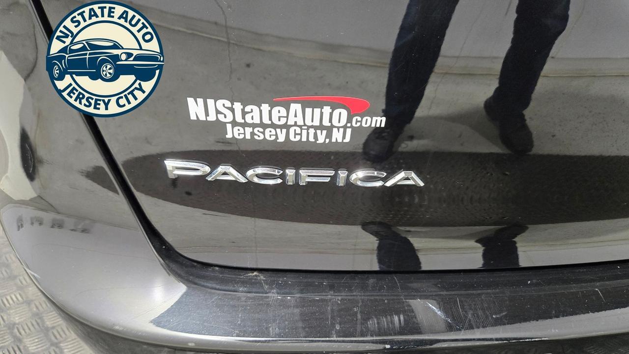 2025 Chrysler Pacifica Select Jersey City NJ