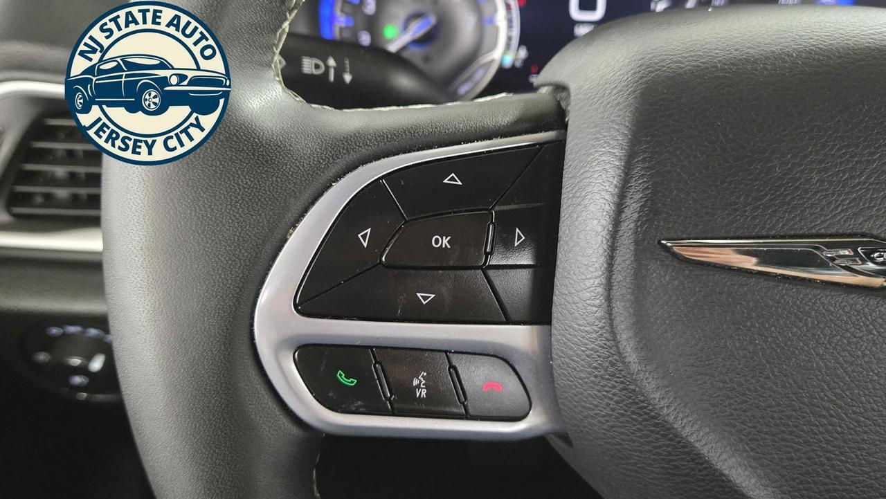 2025 Chrysler Pacifica Select Jersey City NJ