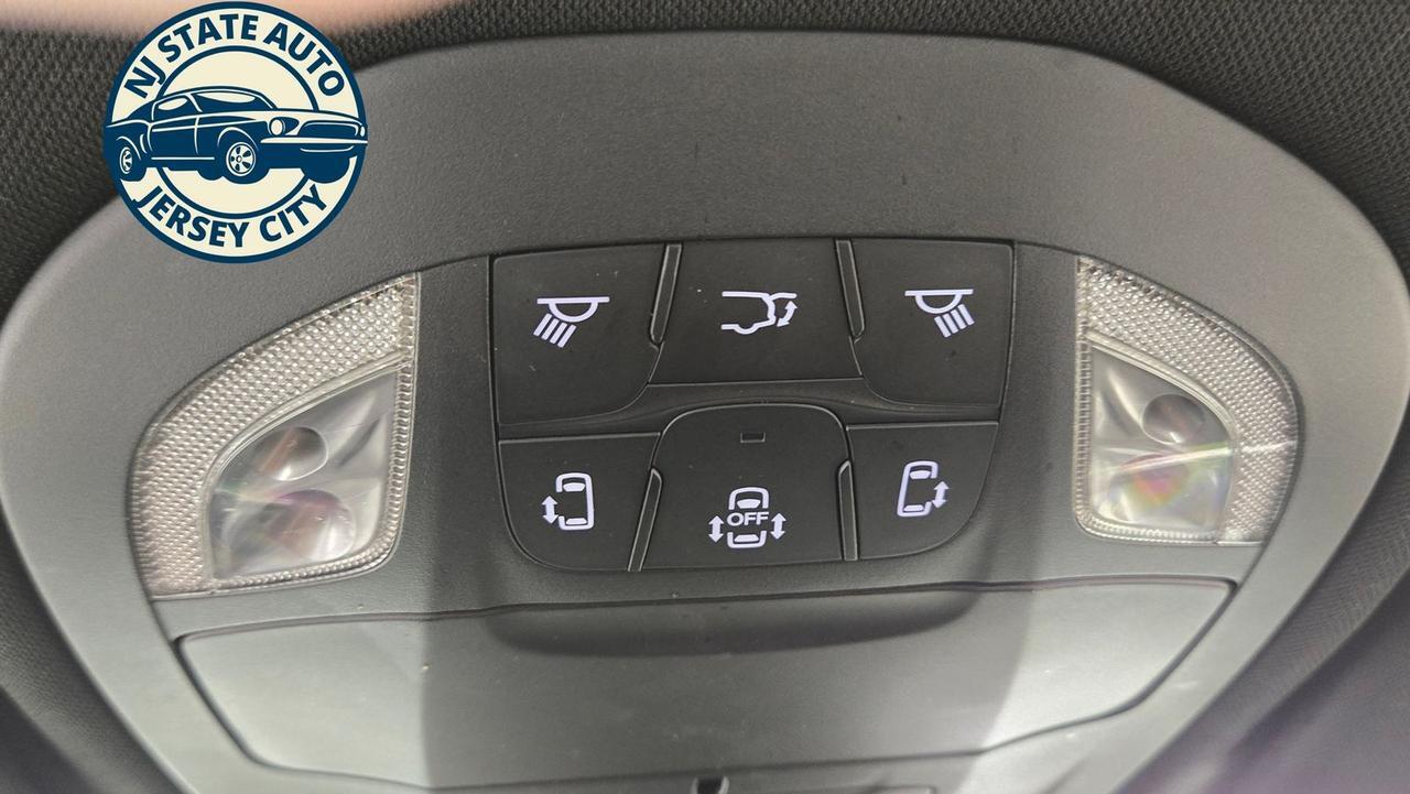 2025 Chrysler Pacifica Select Jersey City NJ