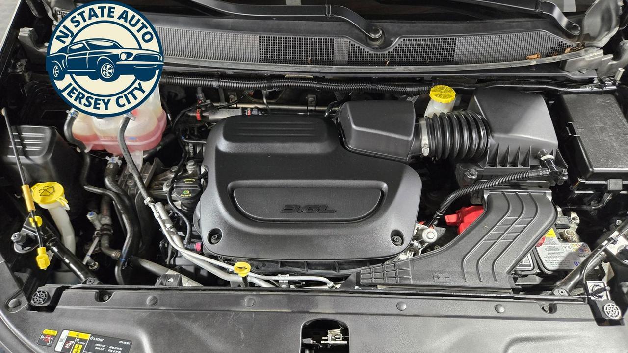 2025 Chrysler Pacifica Select Jersey City NJ