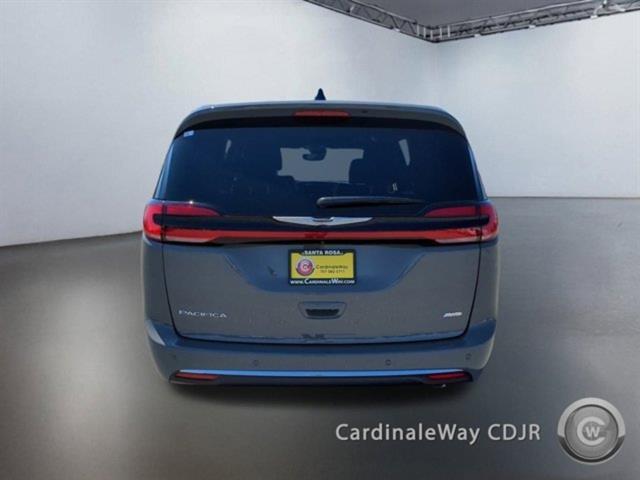 2025 Chrysler Pacifica Select Santa Rosa CA