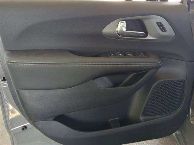 2025 Chrysler Pacifica Select Santa Rosa CA