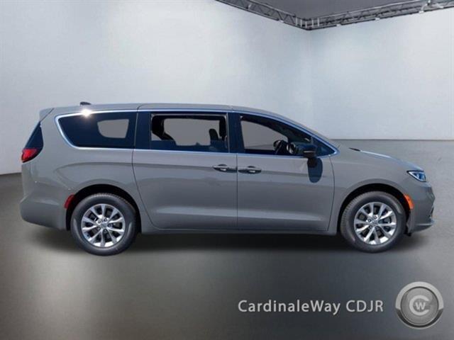 2025 Chrysler Pacifica Select Santa Rosa CA