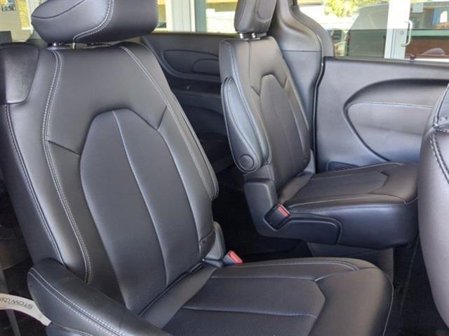 2025 Chrysler Pacifica Select Santa Rosa CA