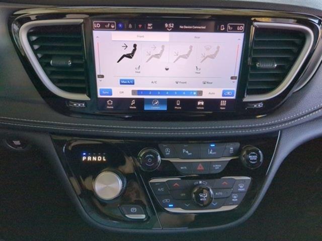 2025 Chrysler Pacifica Select Santa Rosa CA