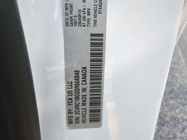 2025 Chrysler Pacifica Select Appleton WI
