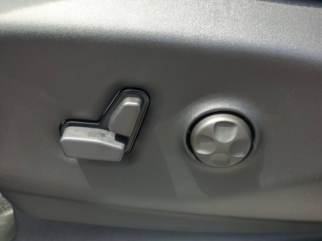 2025 Chrysler Pacifica Select Appleton WI