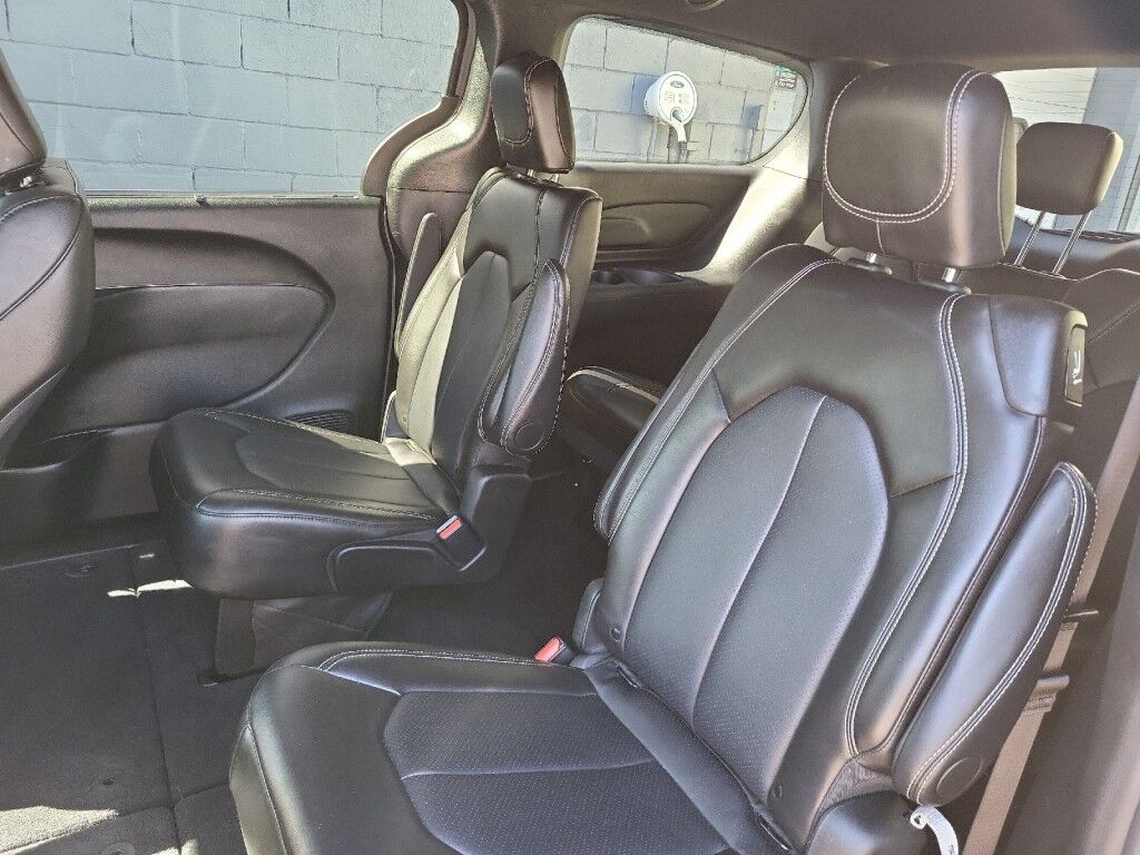 2025 Chrysler Pacifica Select Owego NY