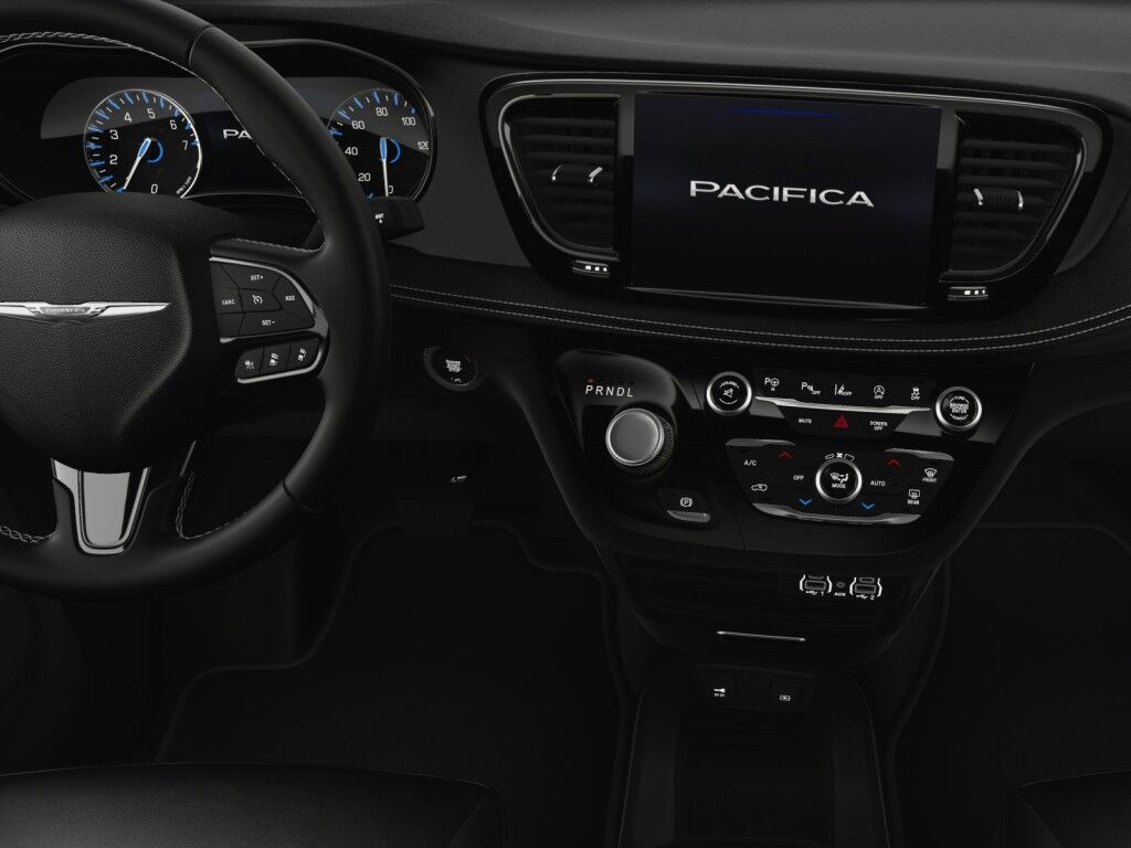 2025 Chrysler Pacifica Select Owego NY