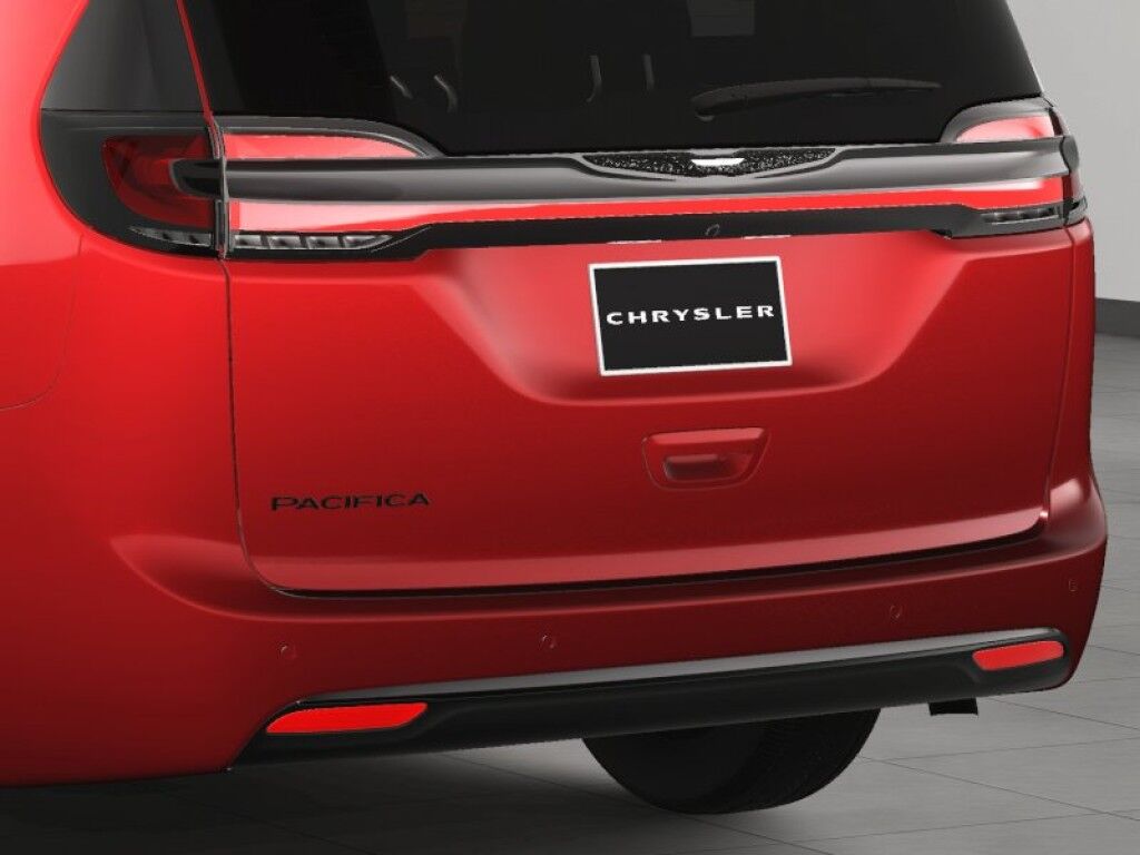 2025 Chrysler Pacifica Select Owego NY