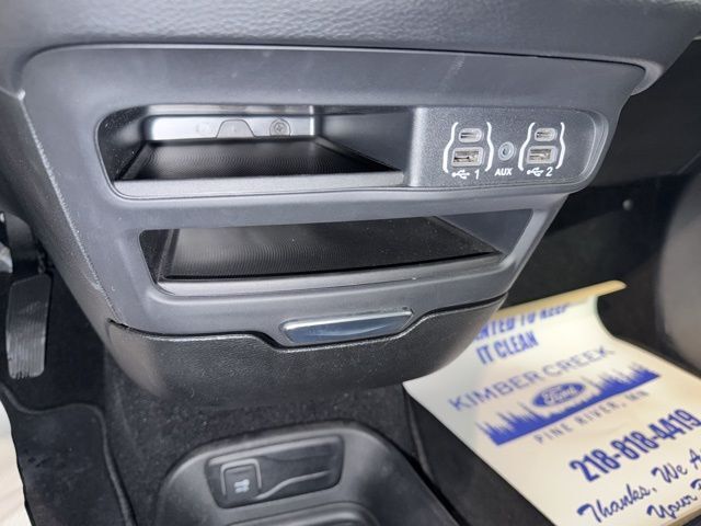 2025 Chrysler Pacifica Select Pine River MN