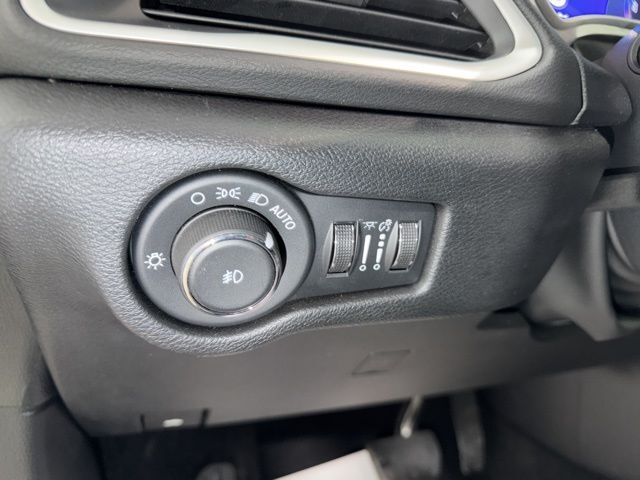 2025 Chrysler Pacifica Select Pine River MN