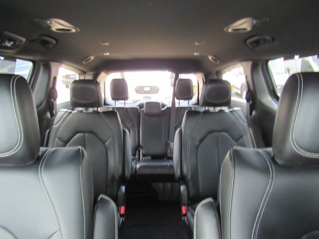 2025 Chrysler Pacifica Select Plano TX