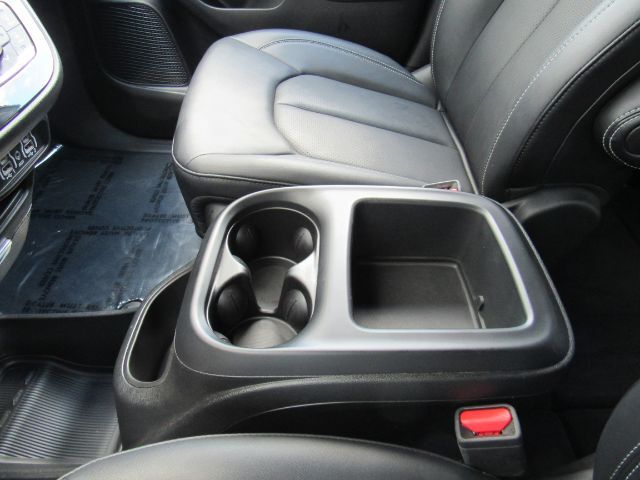 2025 Chrysler Pacifica Select Plano TX