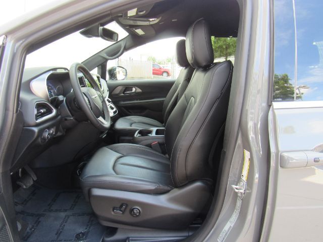 2025 Chrysler Pacifica Select Plano TX