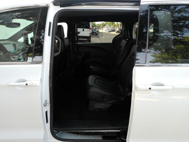 2025 Chrysler Pacifica Select Plano TX