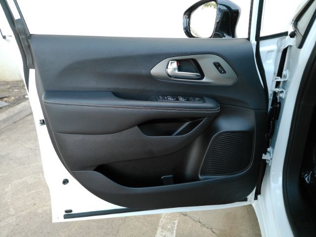 2025 Chrysler Pacifica Select Plano TX