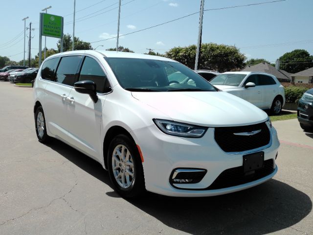 2025 Chrysler Pacifica Select Plano TX