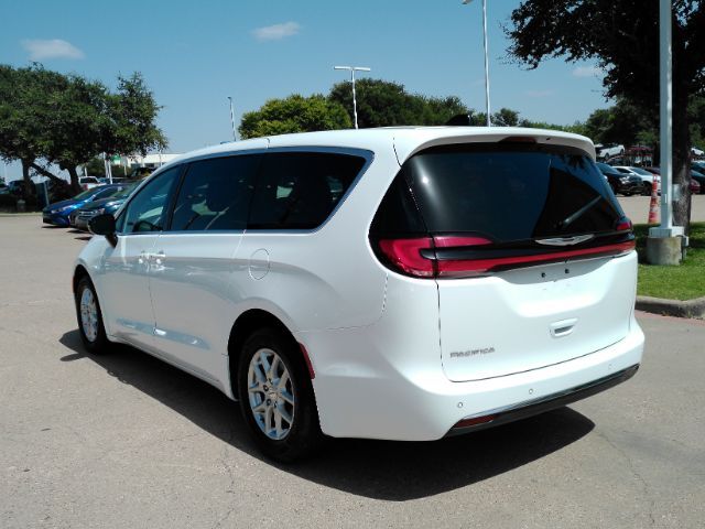 2025 Chrysler Pacifica Select Plano TX