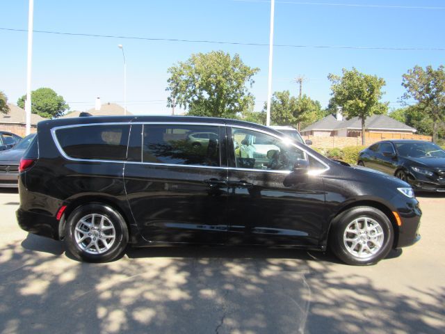 2025 Chrysler Pacifica Select Plano TX