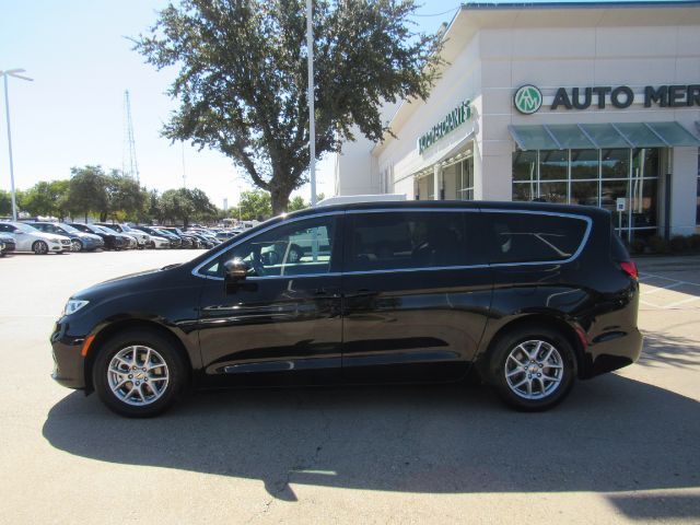 2025 Chrysler Pacifica Select Plano TX