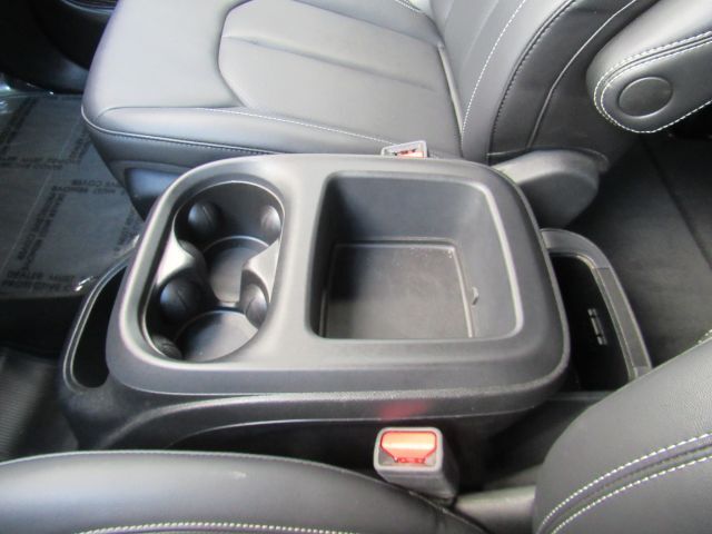 2025 Chrysler Pacifica Select Plano TX