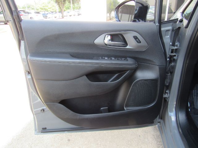 2025 Chrysler Pacifica Select Plano TX