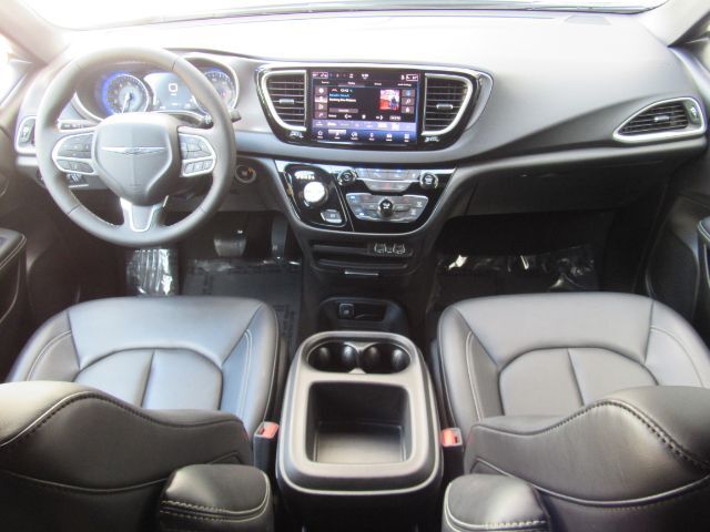 2025 Chrysler Pacifica Select Plano TX
