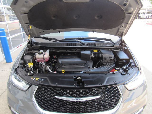 2025 Chrysler Pacifica Select Plano TX