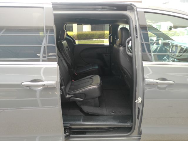 2025 Chrysler Pacifica Select Plano TX