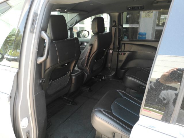 2025 Chrysler Pacifica Select Plano TX