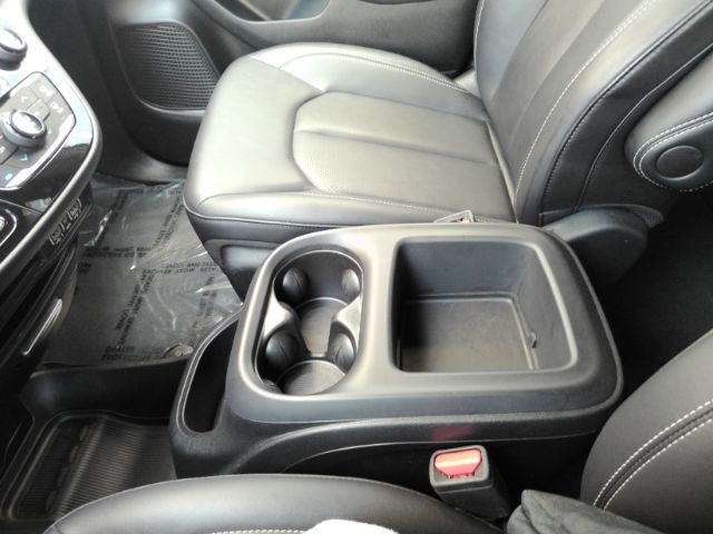 2025 Chrysler Pacifica Select Plano TX