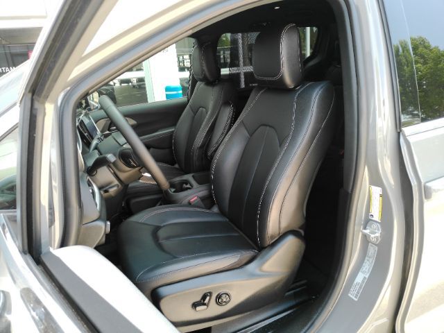 2025 Chrysler Pacifica Select Plano TX