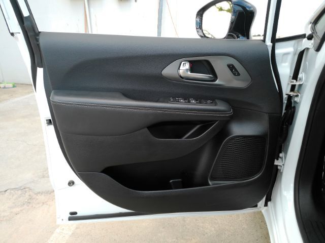 2025 Chrysler Pacifica Select Plano TX