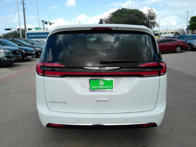 2025 Chrysler Pacifica Select Plano TX