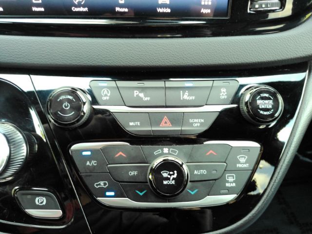 2025 Chrysler Pacifica Select Plano TX