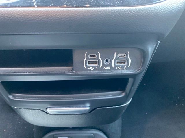 2025 Chrysler Pacifica Select Raleigh NC