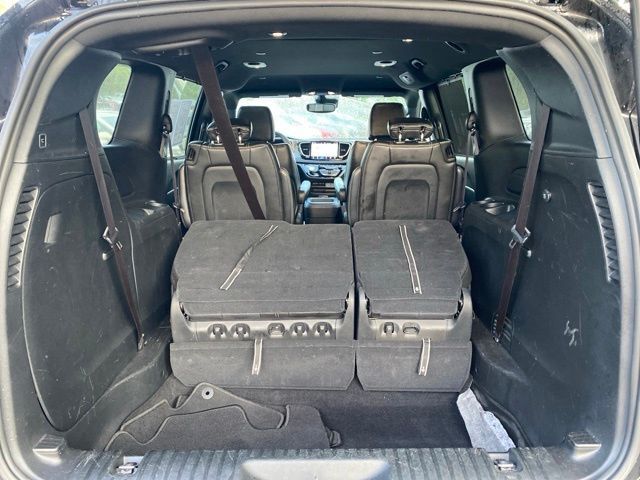 2025 Chrysler Pacifica Select Raleigh NC