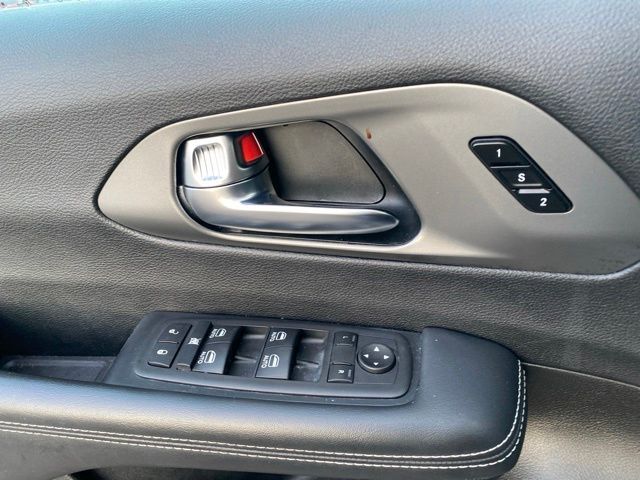 2025 Chrysler Pacifica Select Raleigh NC