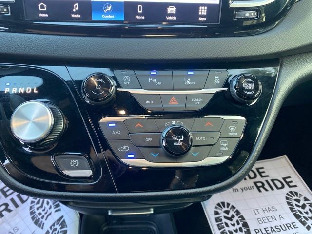 2025 Chrysler Pacifica Select Raleigh NC