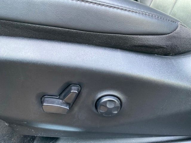 2025 Chrysler Pacifica Select Raleigh NC
