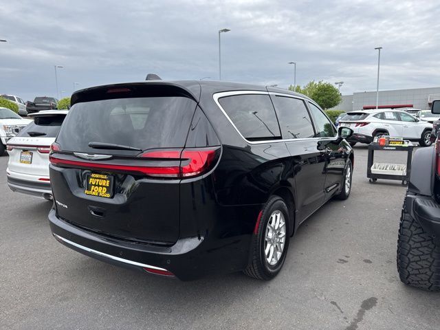 2025 Chrysler Pacifica Select Roseville CA
