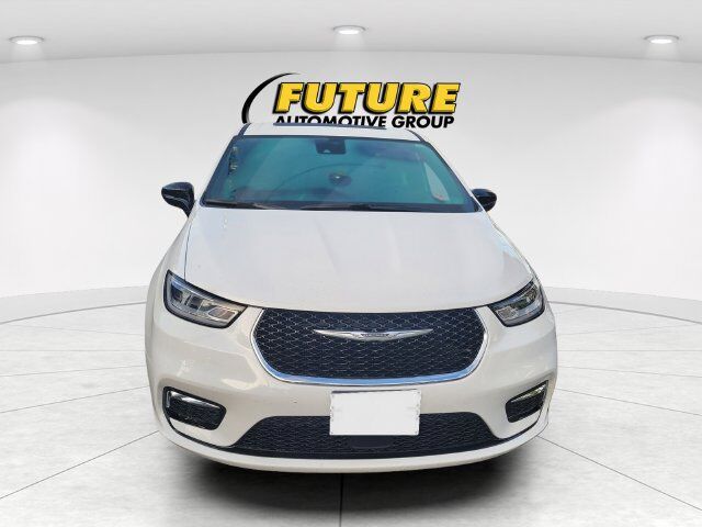 2025 Chrysler Pacifica Select Roseville CA