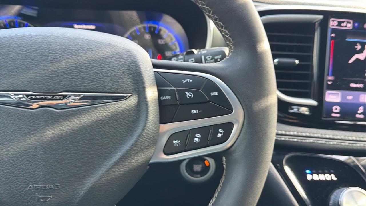 2025 Chrysler Pacifica Select San Antonio TX
