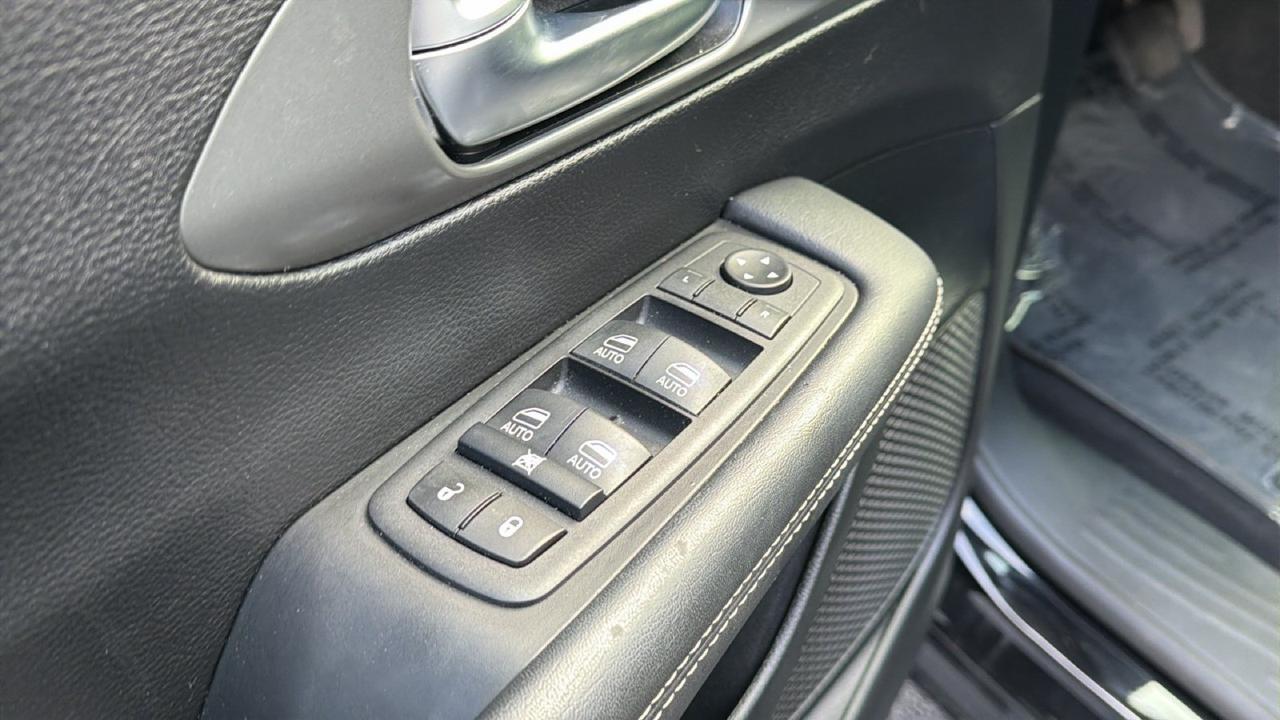2025 Chrysler Pacifica Select San Antonio TX