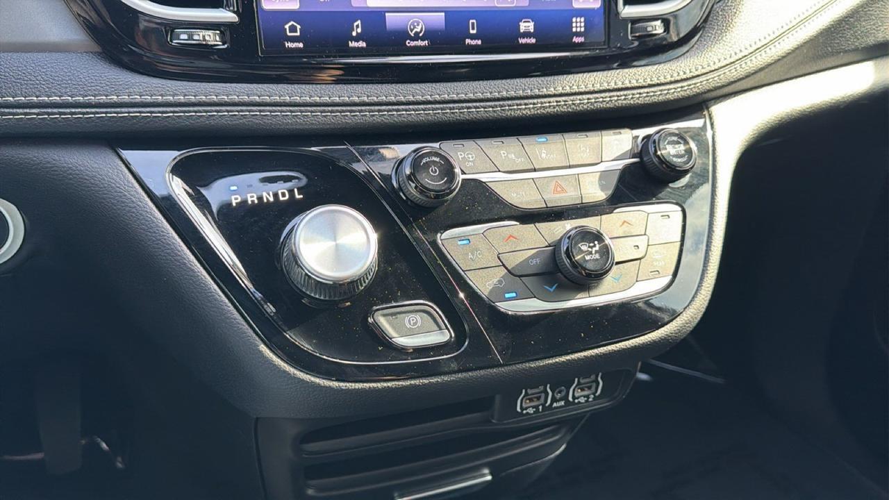 2025 Chrysler Pacifica Select San Antonio TX