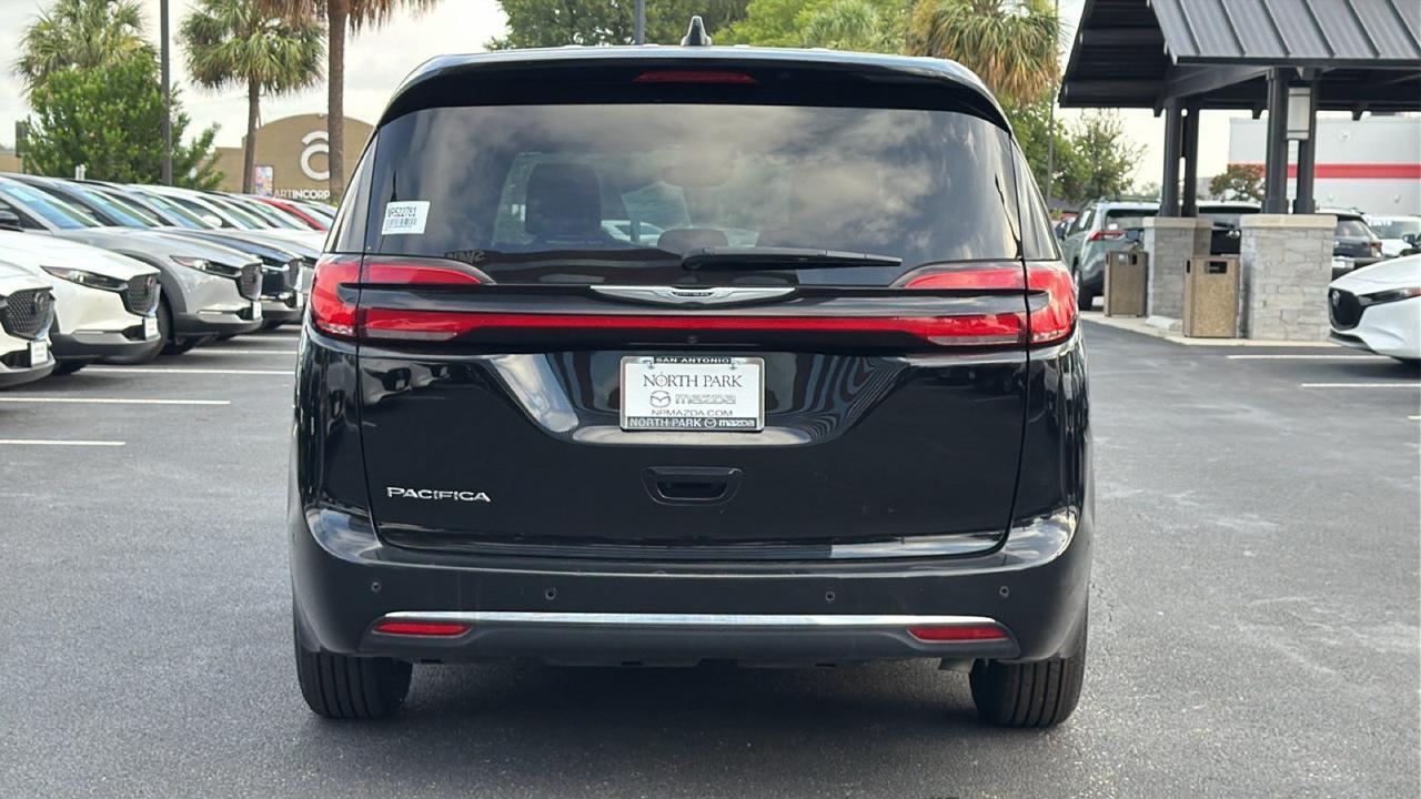 2025 Chrysler Pacifica Select San Antonio TX