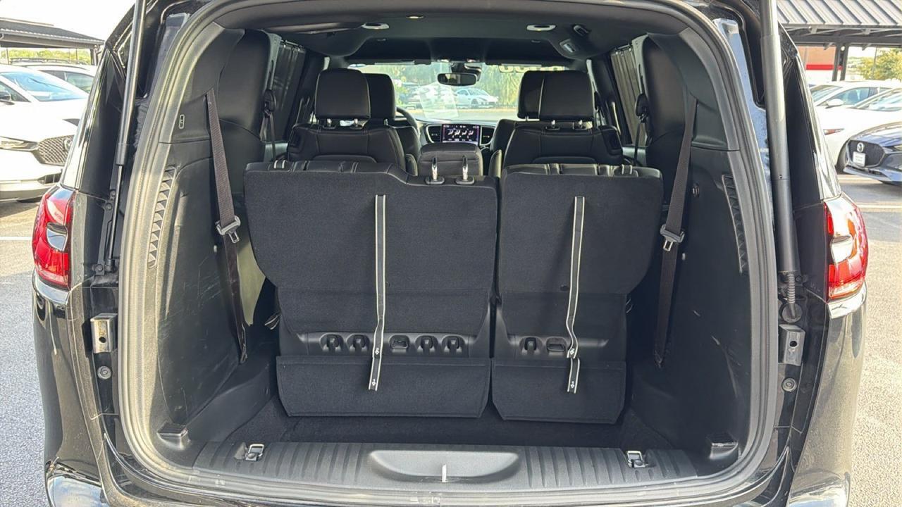 2025 Chrysler Pacifica Select San Antonio TX
