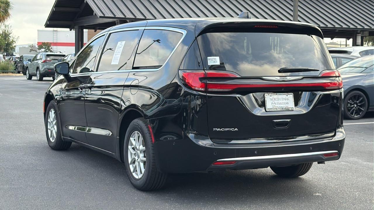 2025 Chrysler Pacifica Select San Antonio TX